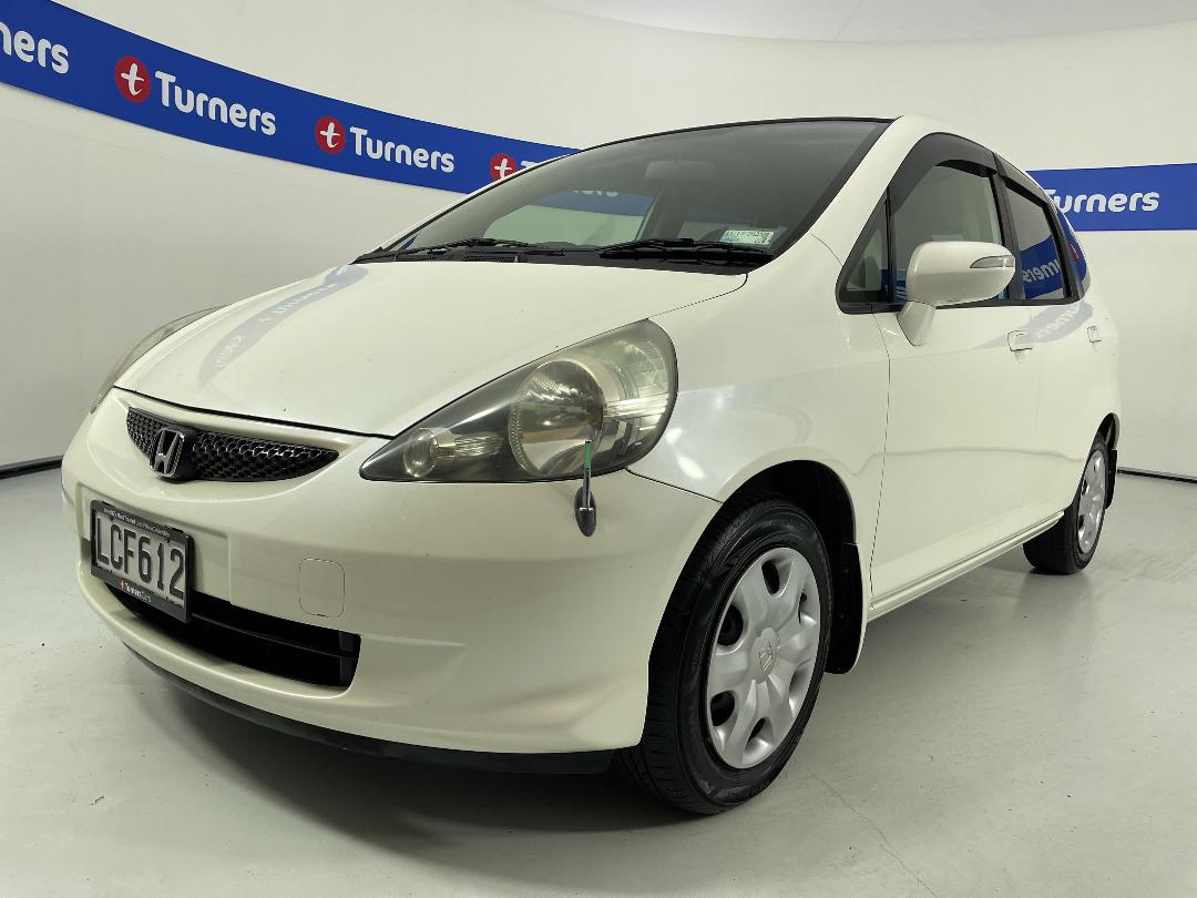 Photo '3' of Honda FIT Photo '3' of Honda FIT