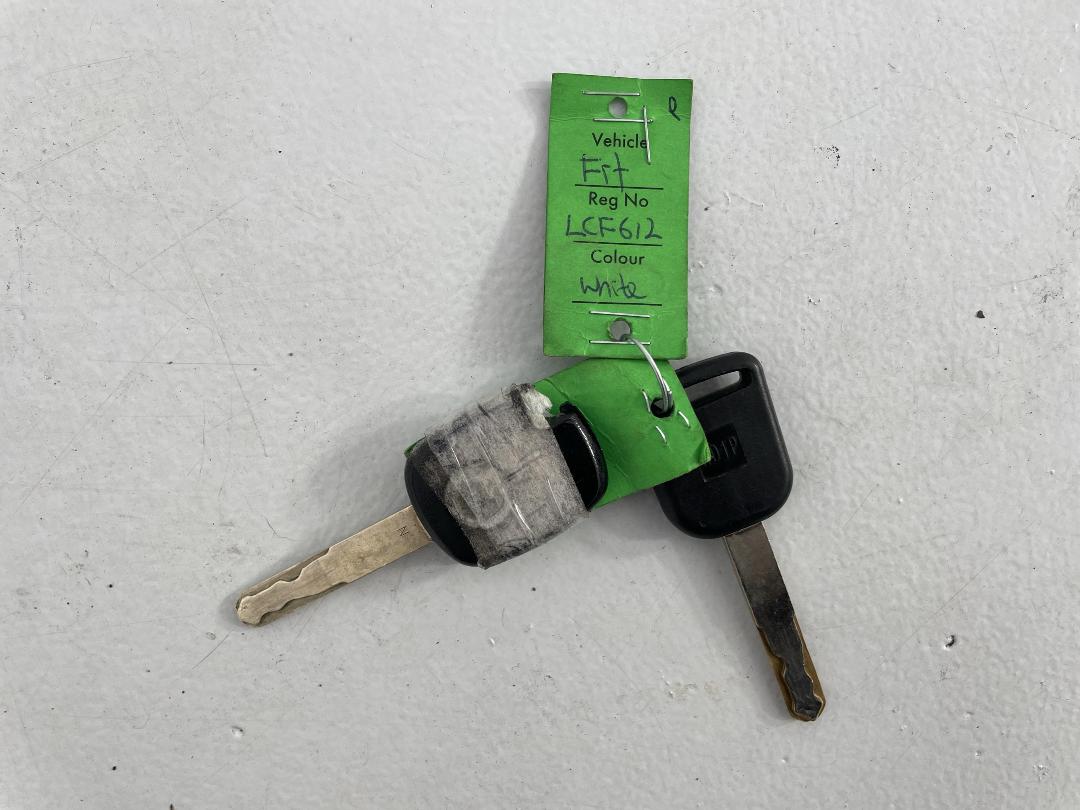 Photo '20' of Honda FIT Photo '20' of Honda FIT