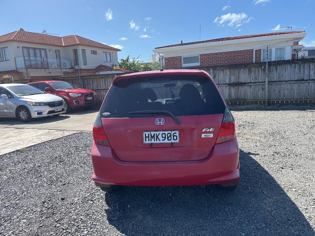 Photo '6' of Honda FIT