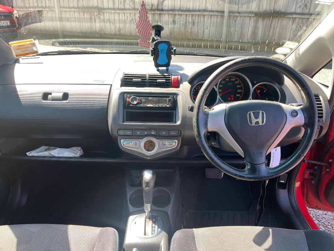 Photo '15' of Honda FIT
