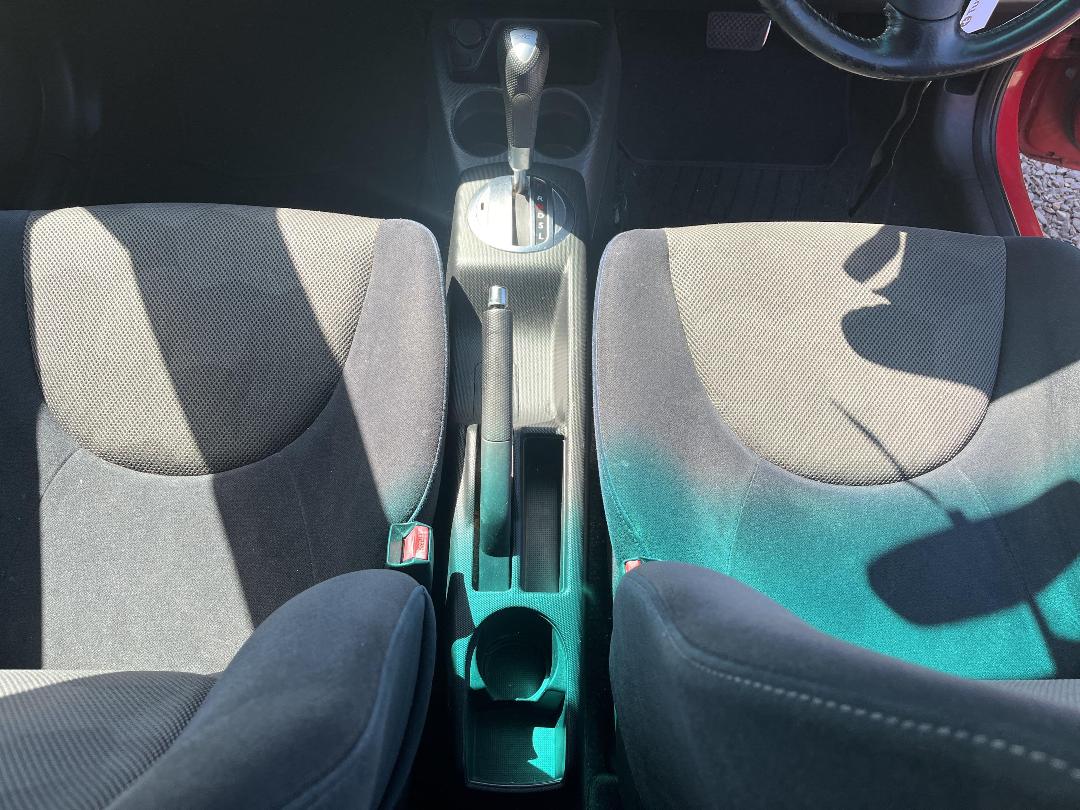 Photo '16' of Honda FIT