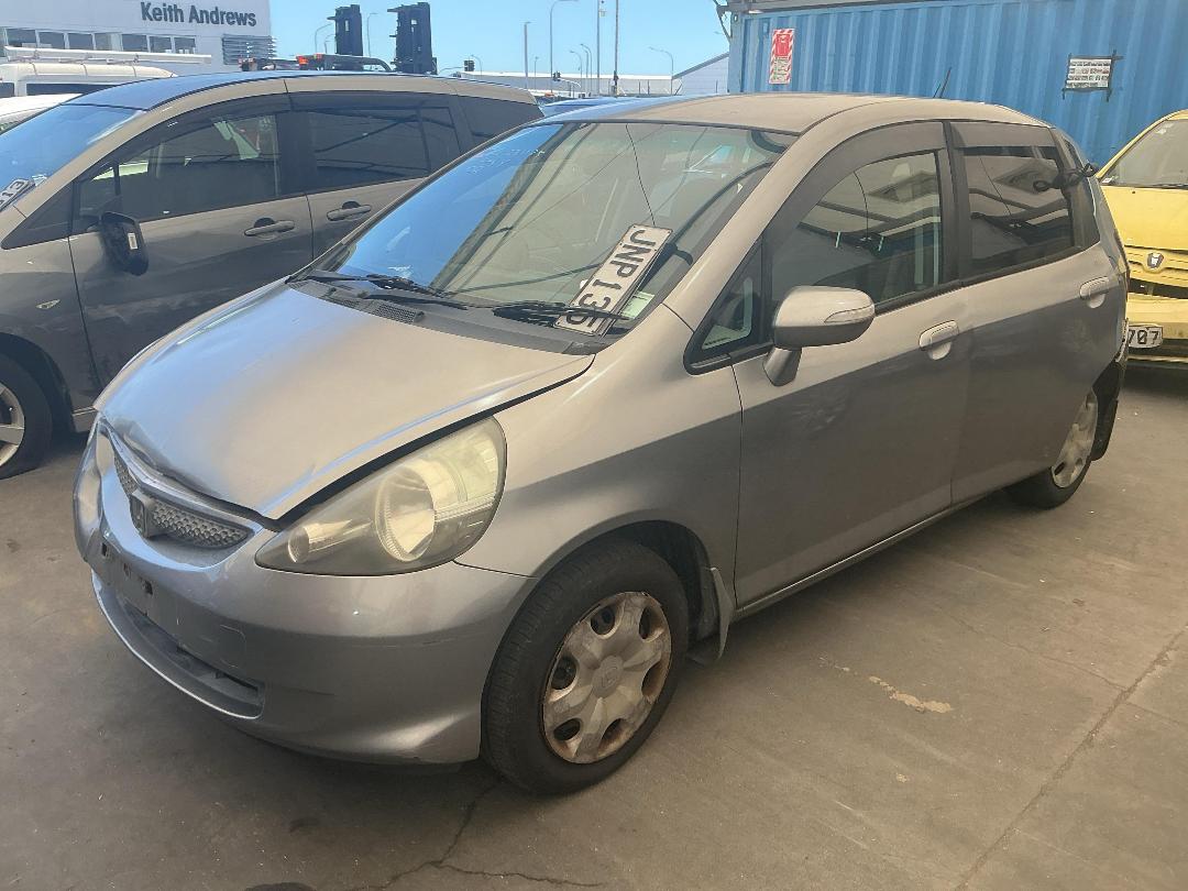 Photo '8' of Honda FIT Photo '8' of Honda FIT