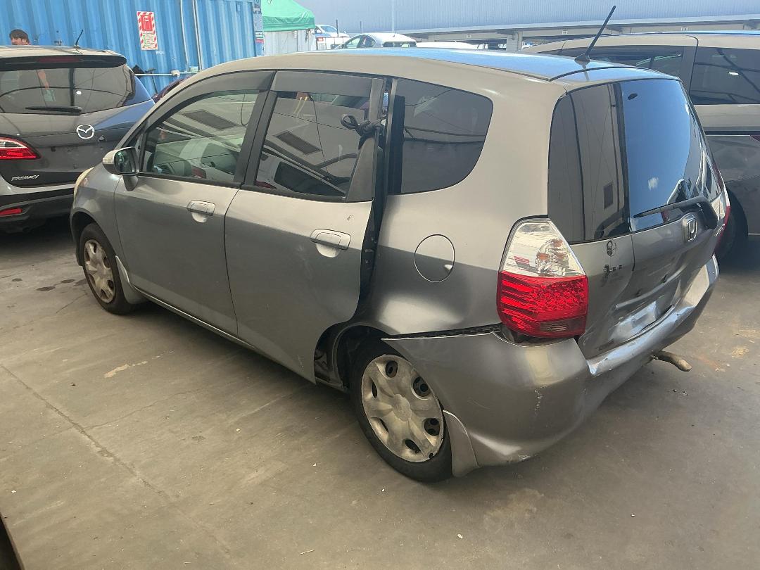 Photo '13' of Honda FIT Photo '13' of Honda FIT