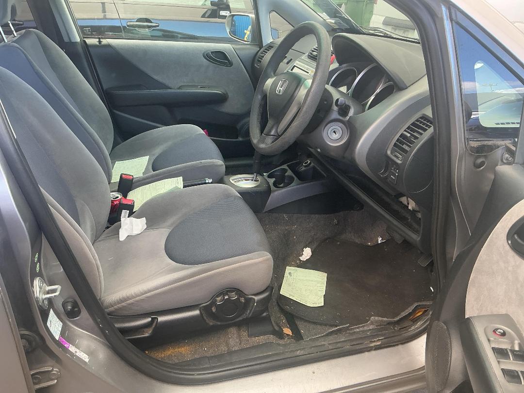 Photo '19' of Honda FIT Photo '19' of Honda FIT