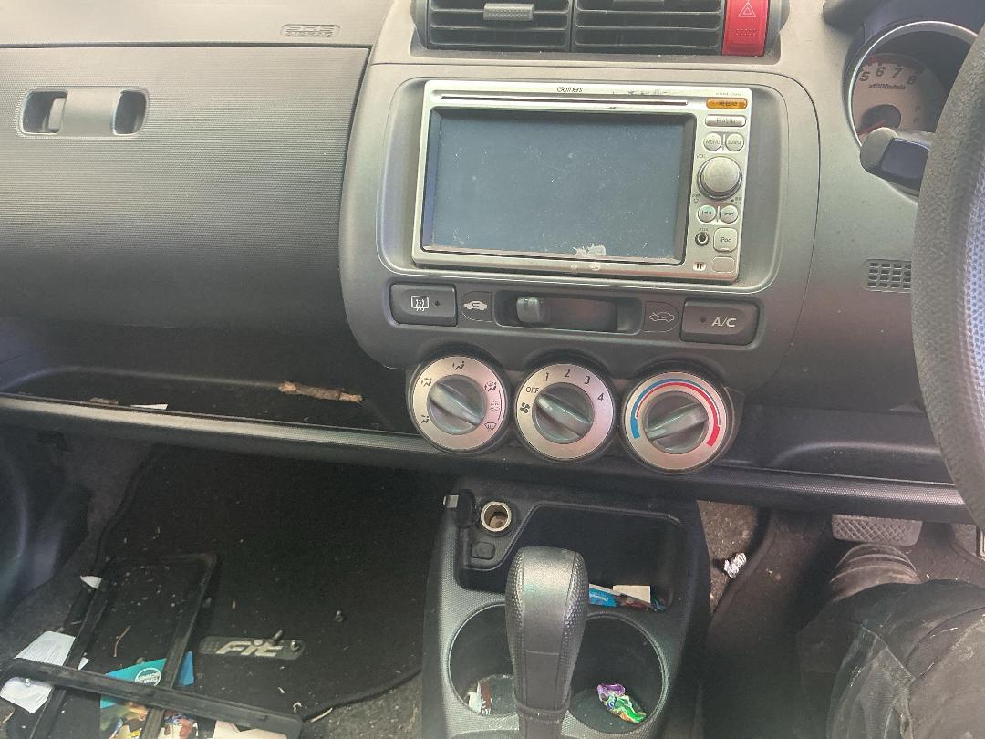 Photo '22' of Honda FIT Photo '22' of Honda FIT