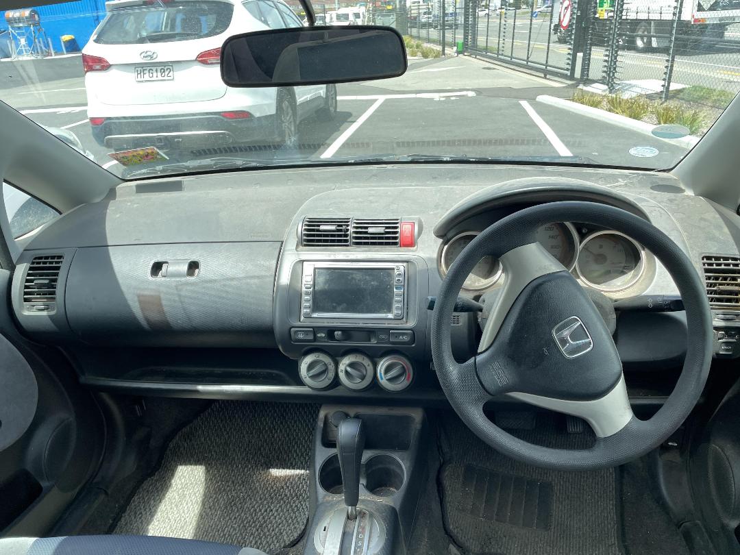 Photo '15' of Honda FIT