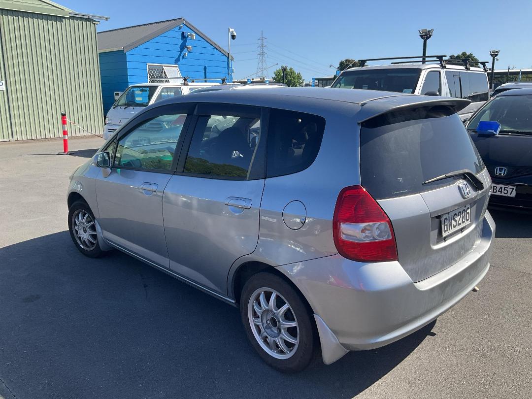 Photo '5' of Honda FIT Photo '5' of Honda FIT