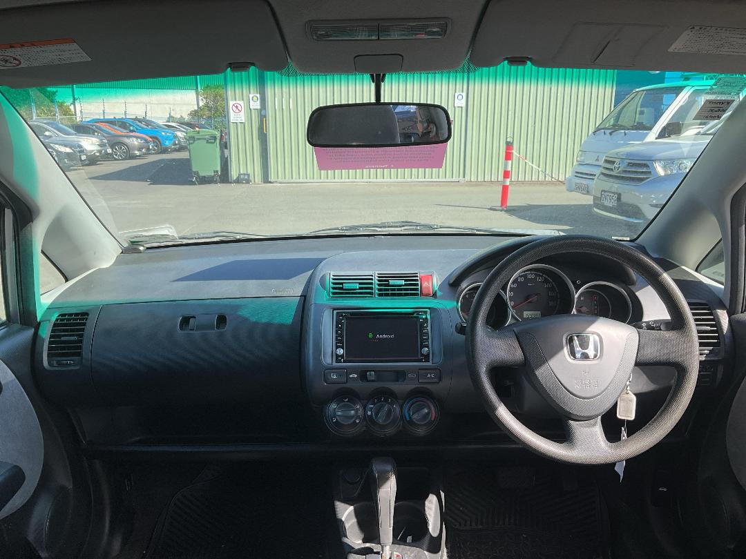 Photo '10' of Honda FIT Photo '10' of Honda FIT