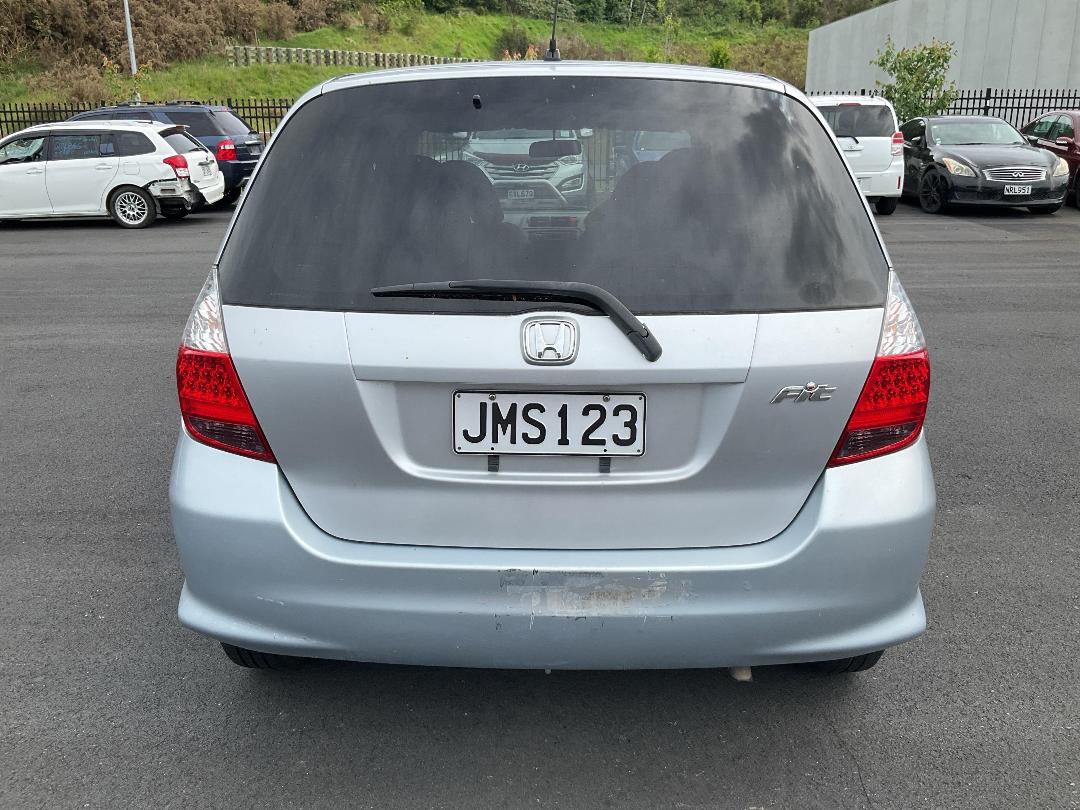 Photo '8' of Honda FIT