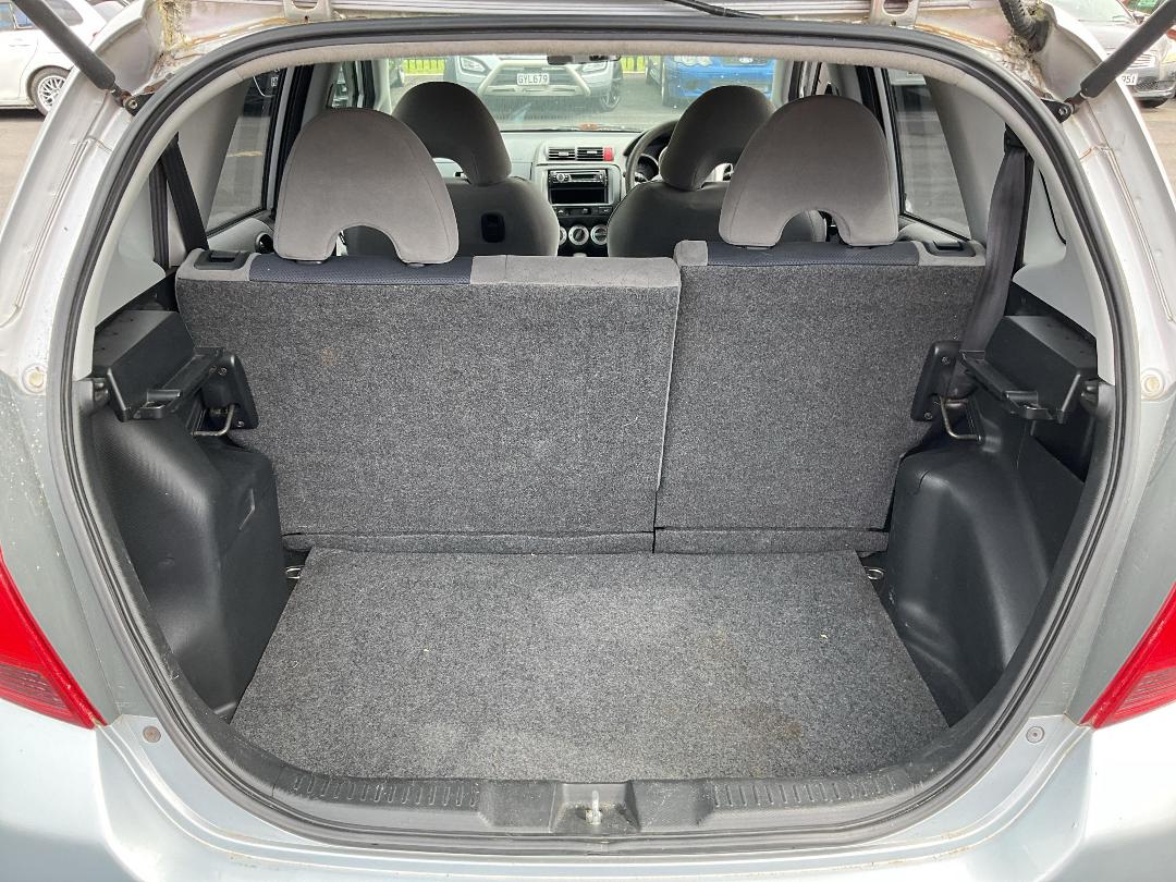 Photo '19' of Honda FIT