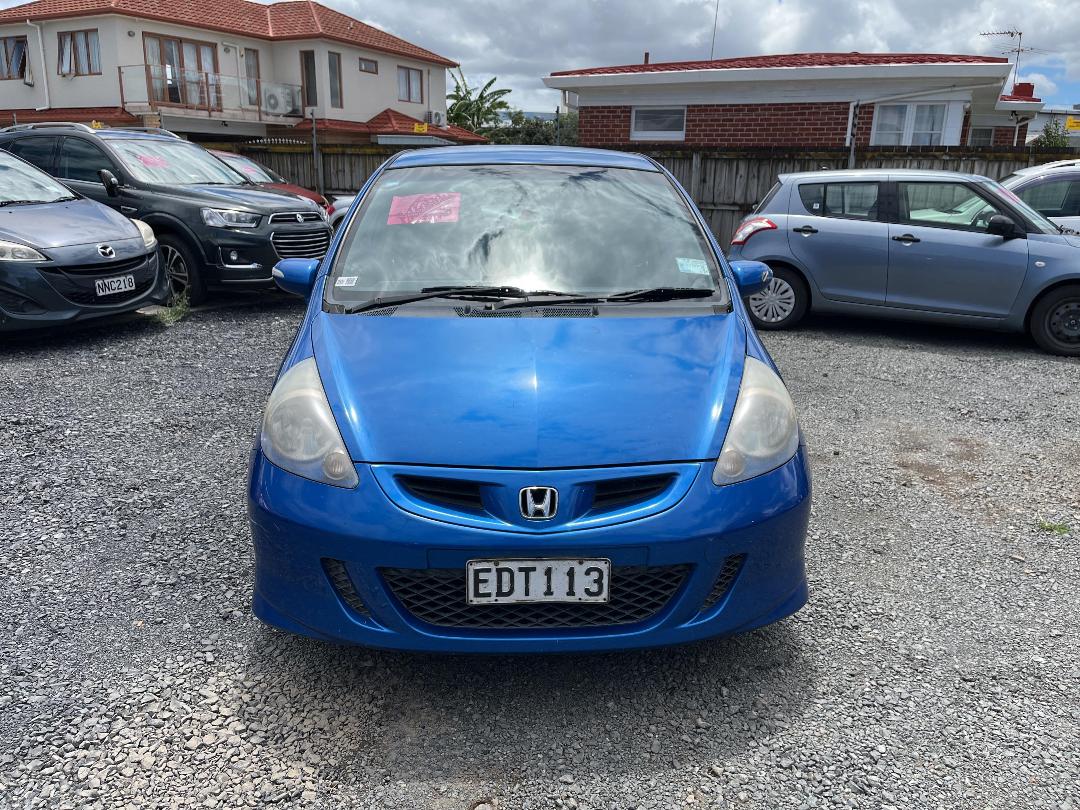 Photo '2' of Honda FIT