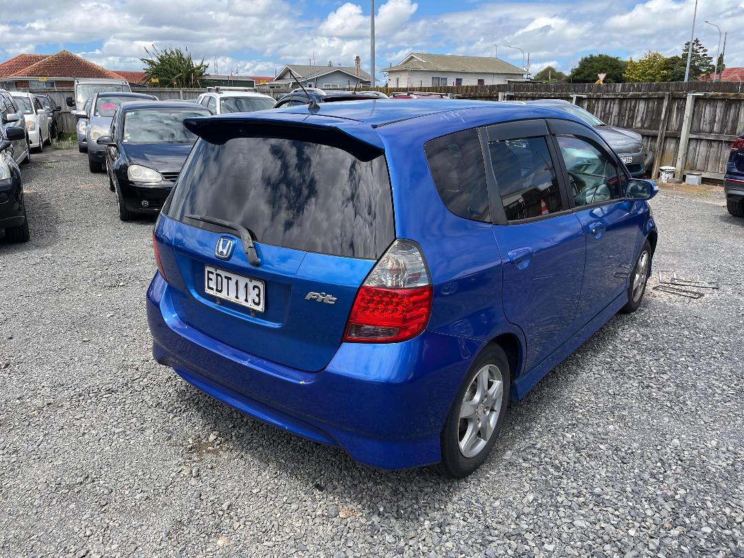 Photo '5' of Honda FIT