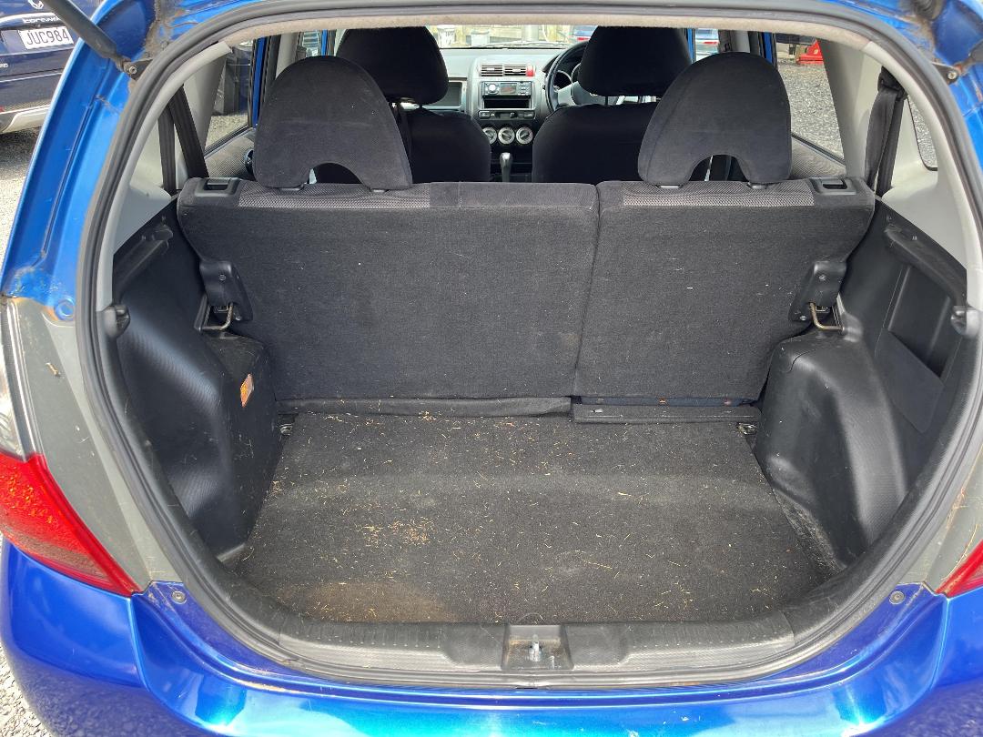 Photo '8' of Honda FIT