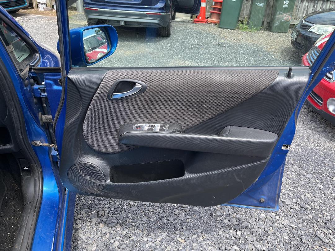 Photo '9' of Honda FIT