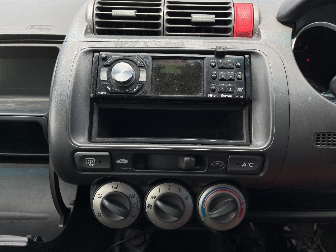 Photo '17' of Honda FIT