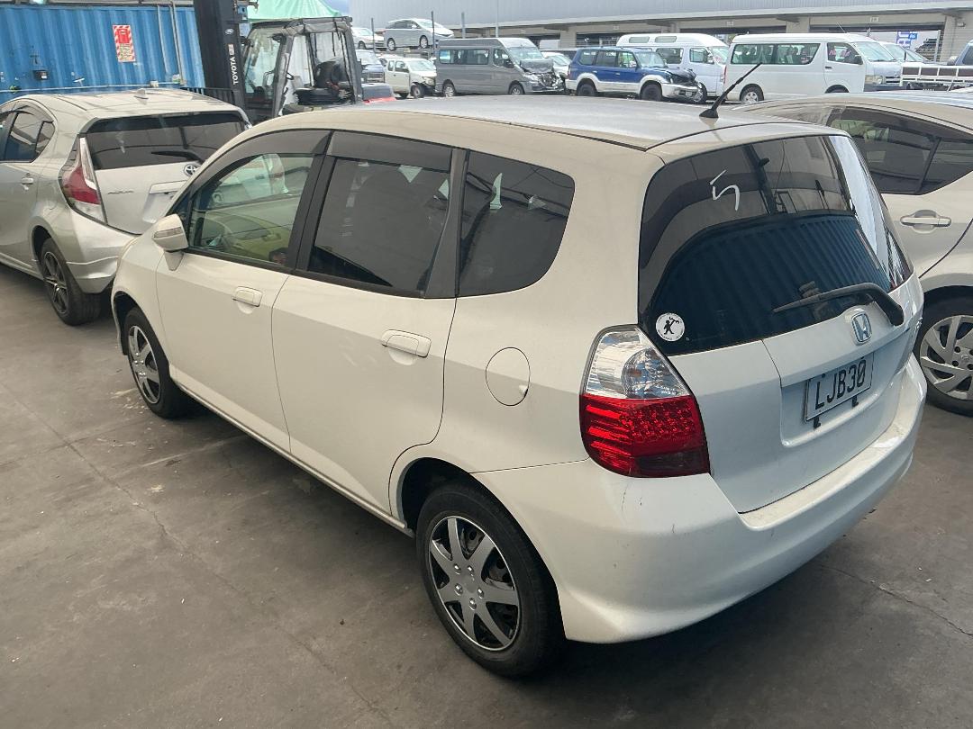 Photo '9' of Honda FIT