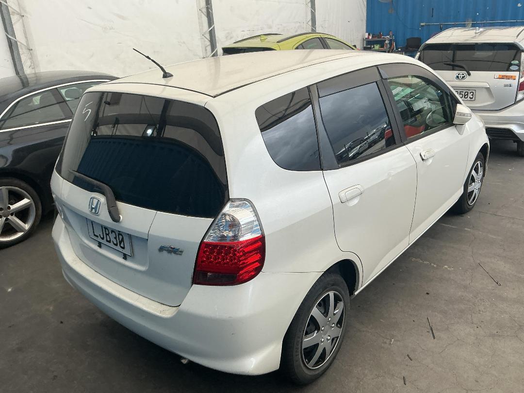 Photo '12' of Honda FIT