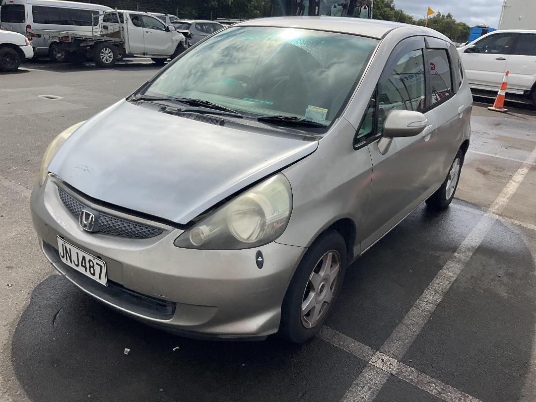 Photo '2' of Honda FIT