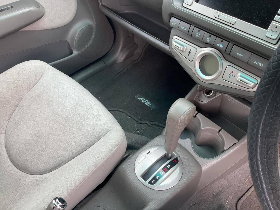 Photo '14' of Honda FIT