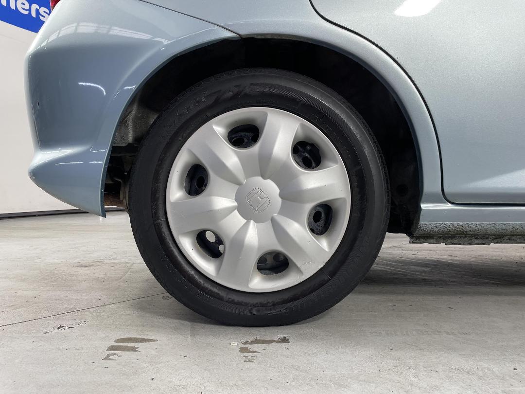 Photo '12' of Honda FIT Photo '12' of Honda FIT