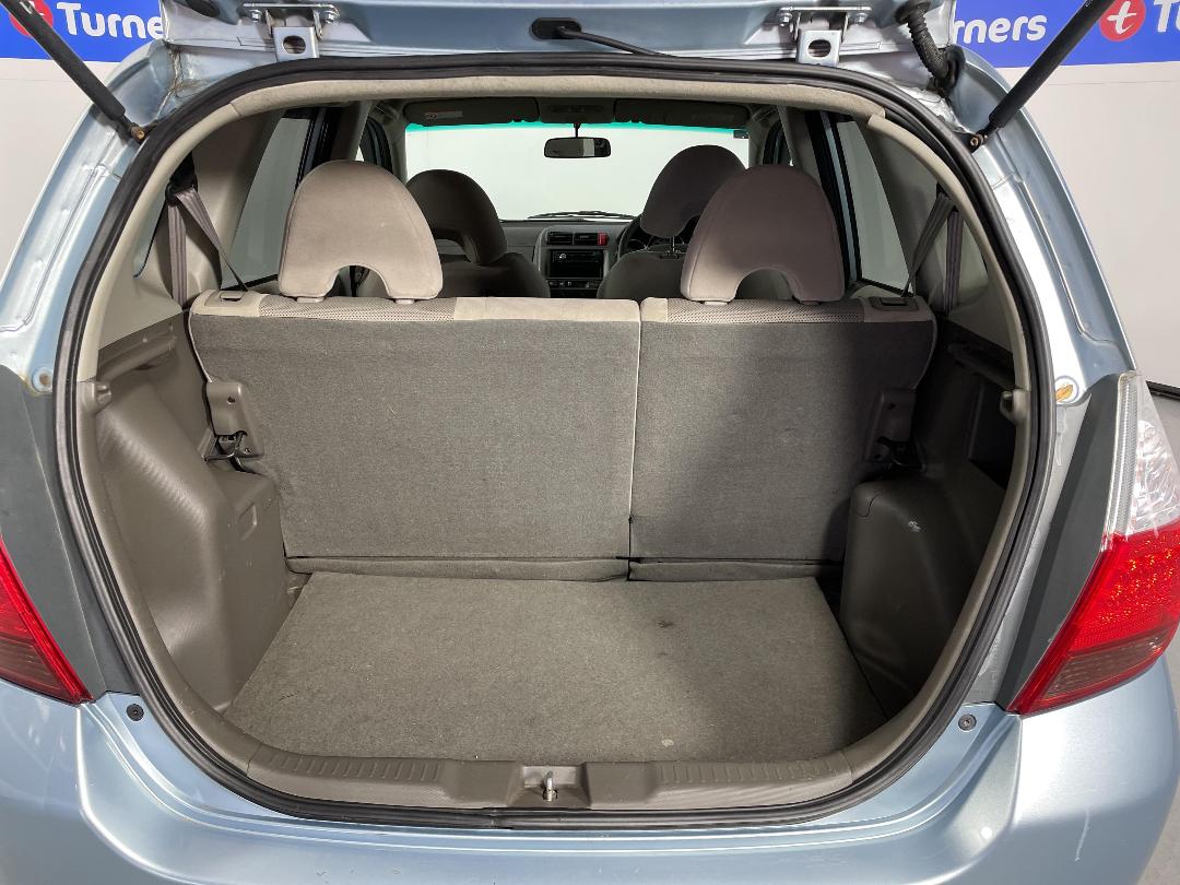 Photo '14' of Honda FIT Photo '14' of Honda FIT