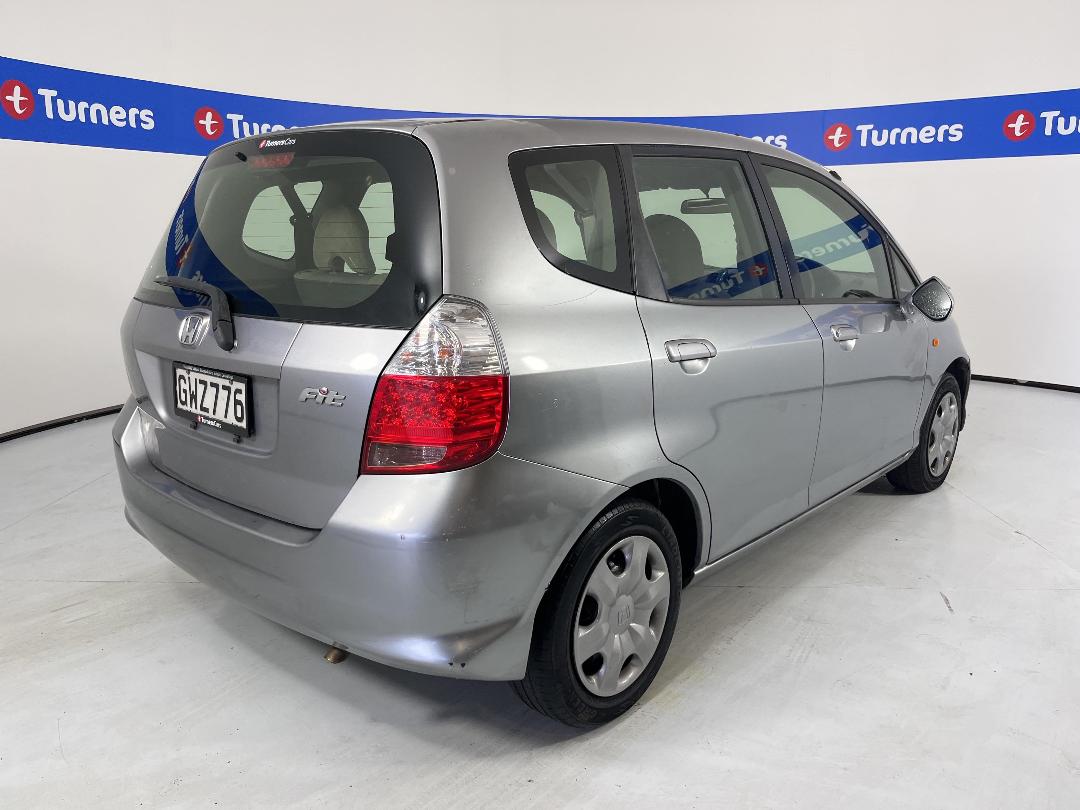 Photo '7' of Honda FIT