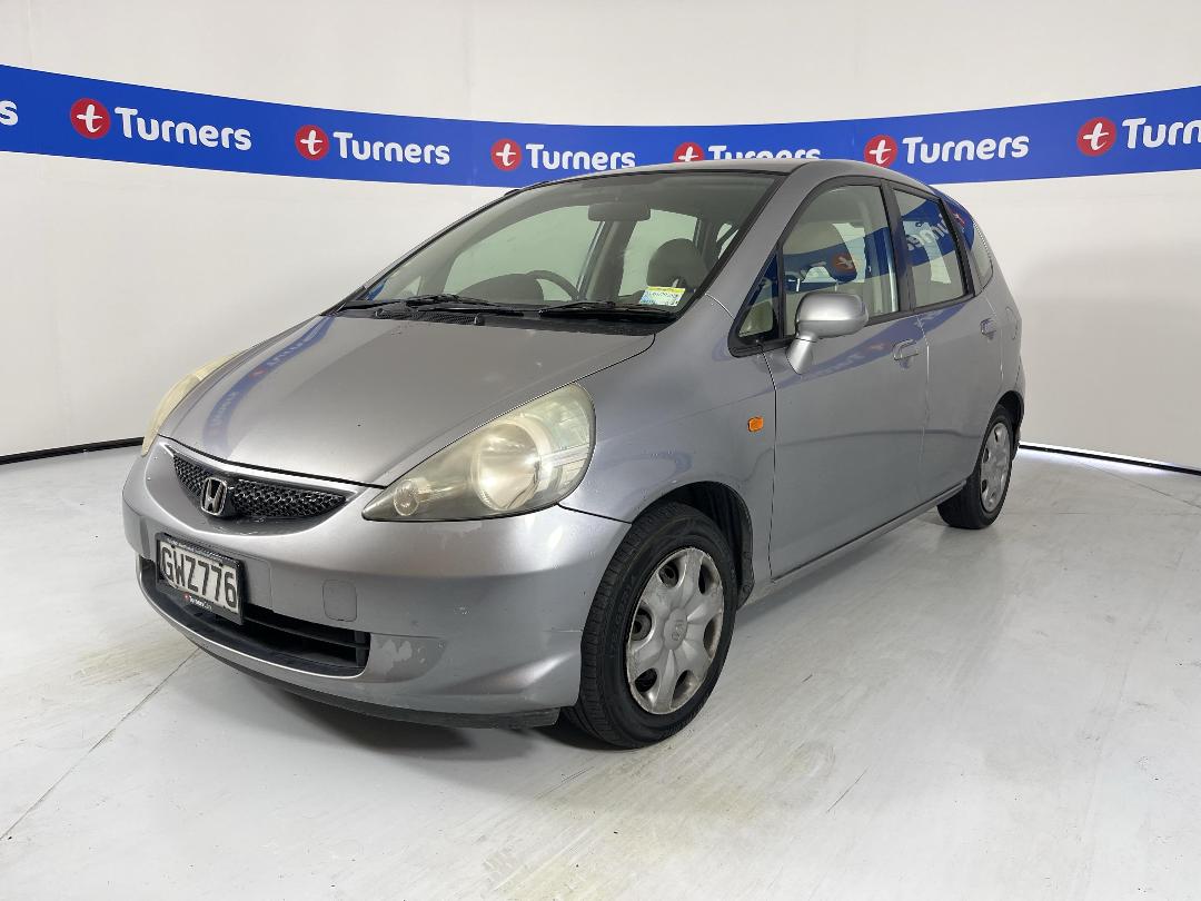 Photo '4' of Honda FIT