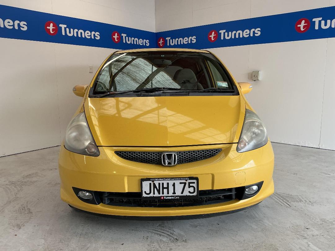 Photo '2' of Honda FIT