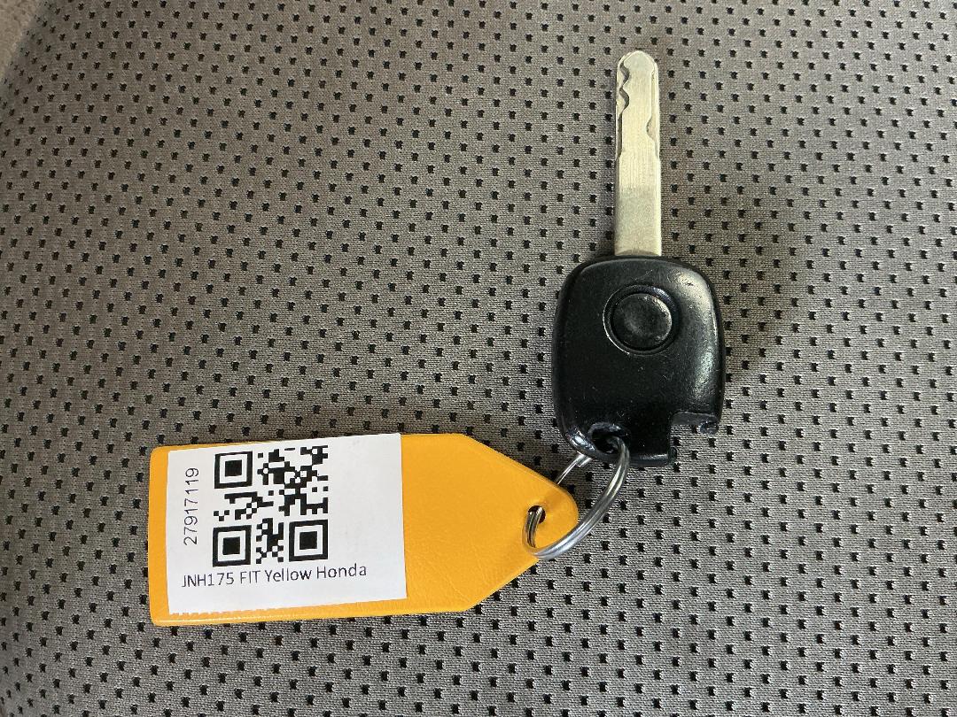 Photo '20' of Honda FIT