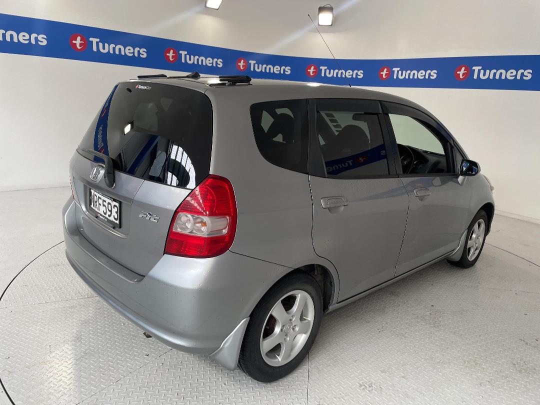 Photo '7' of Honda FIT Photo '7' of Honda FIT