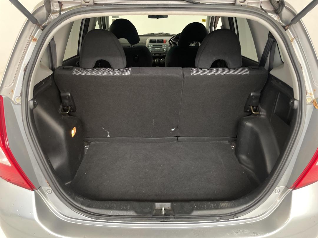 Photo '14' of Honda FIT Photo '14' of Honda FIT