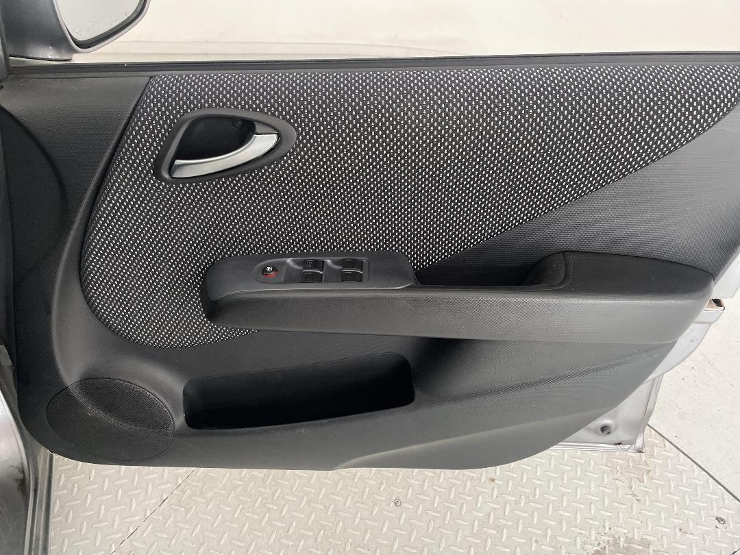 Photo '15' of Honda FIT Photo '15' of Honda FIT