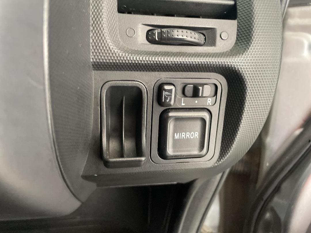 Photo '24' of Honda FIT Photo '24' of Honda FIT