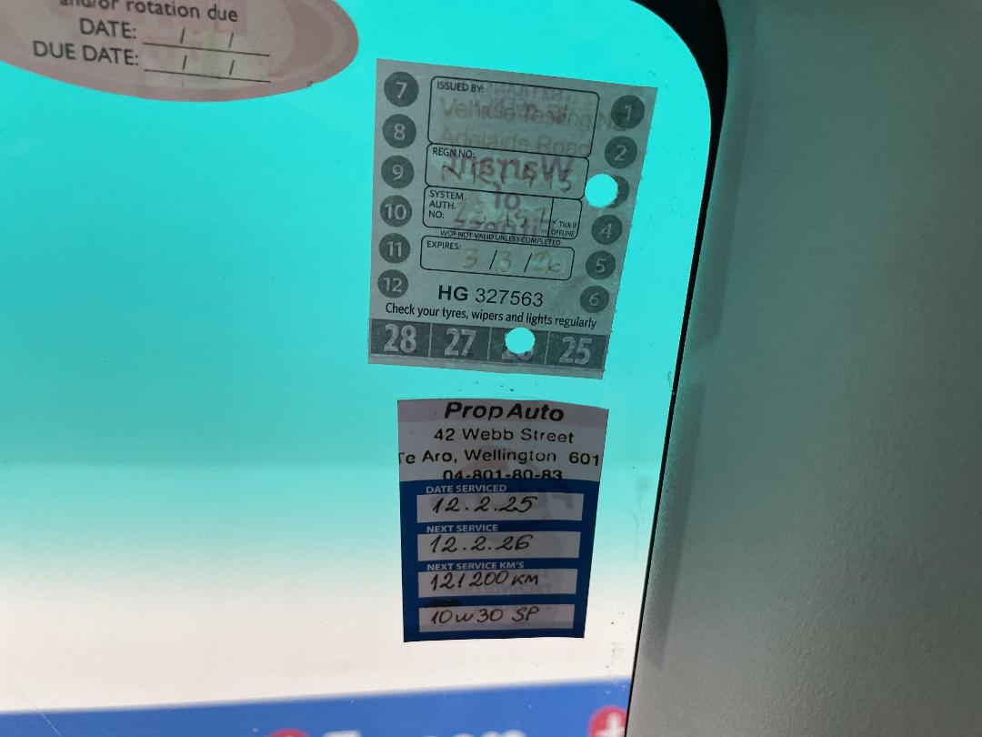 Photo '30' of Honda FIT Photo '30' of Honda FIT