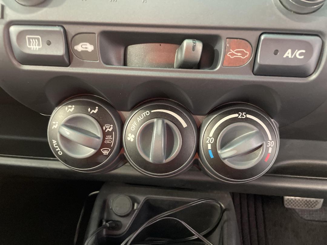 Photo '27' of Honda FIT Photo '27' of Honda FIT