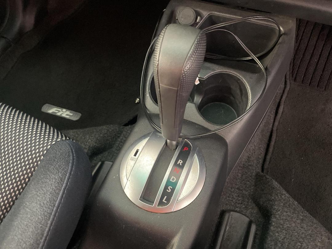 Photo '28' of Honda FIT Photo '28' of Honda FIT