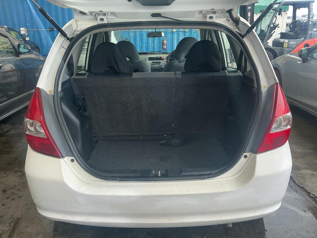 Photo '13' of Honda FIT