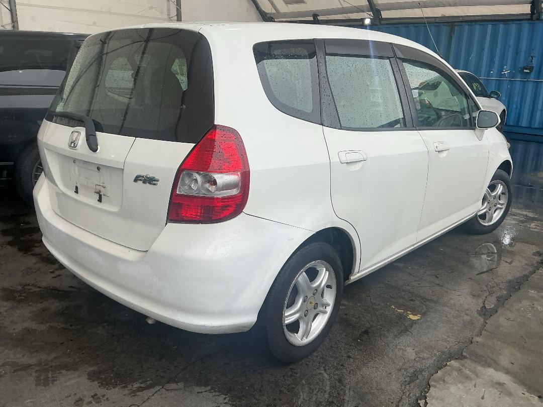 Photo '15' of Honda FIT