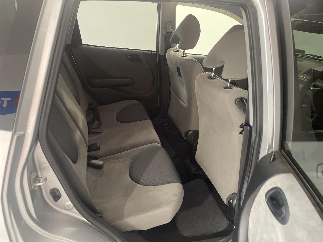 Photo '20' of Honda FIT