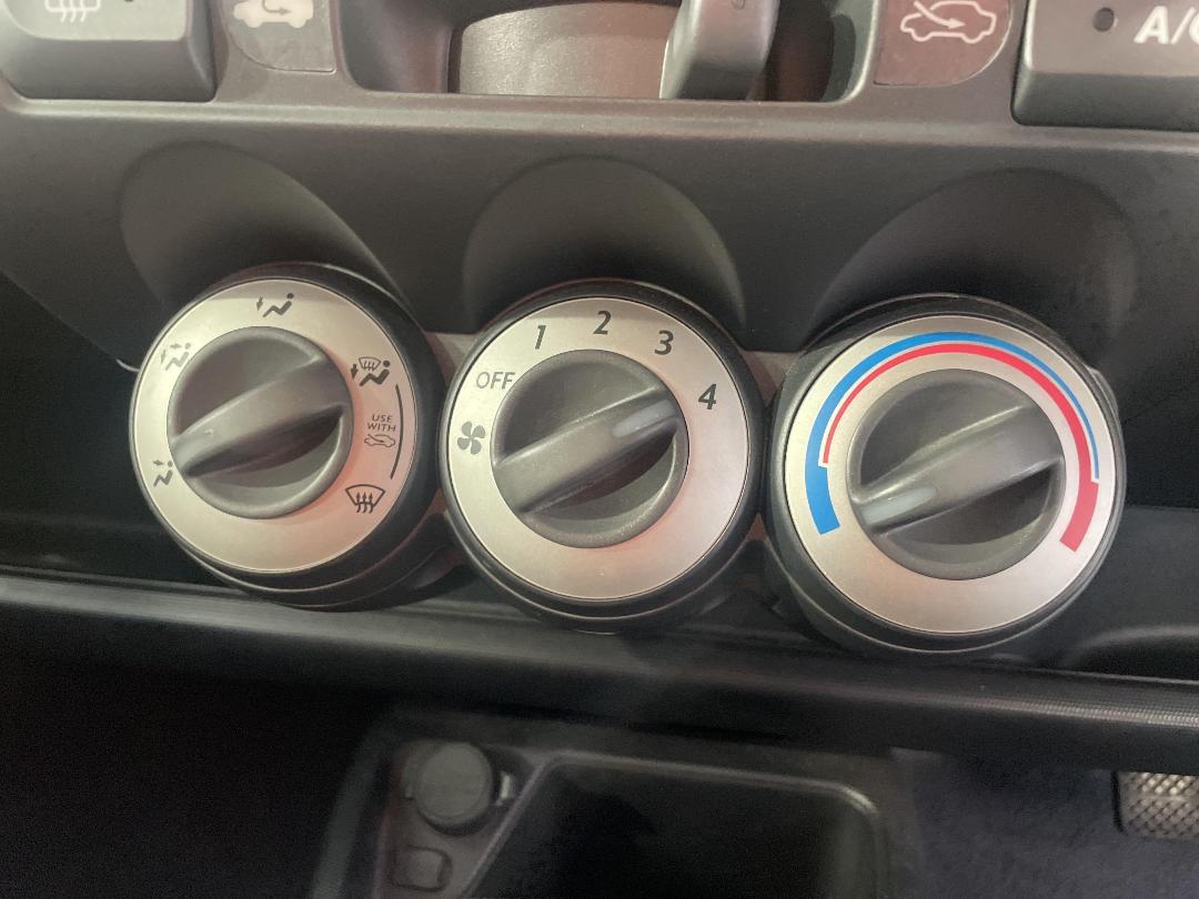 Photo '27' of Honda FIT