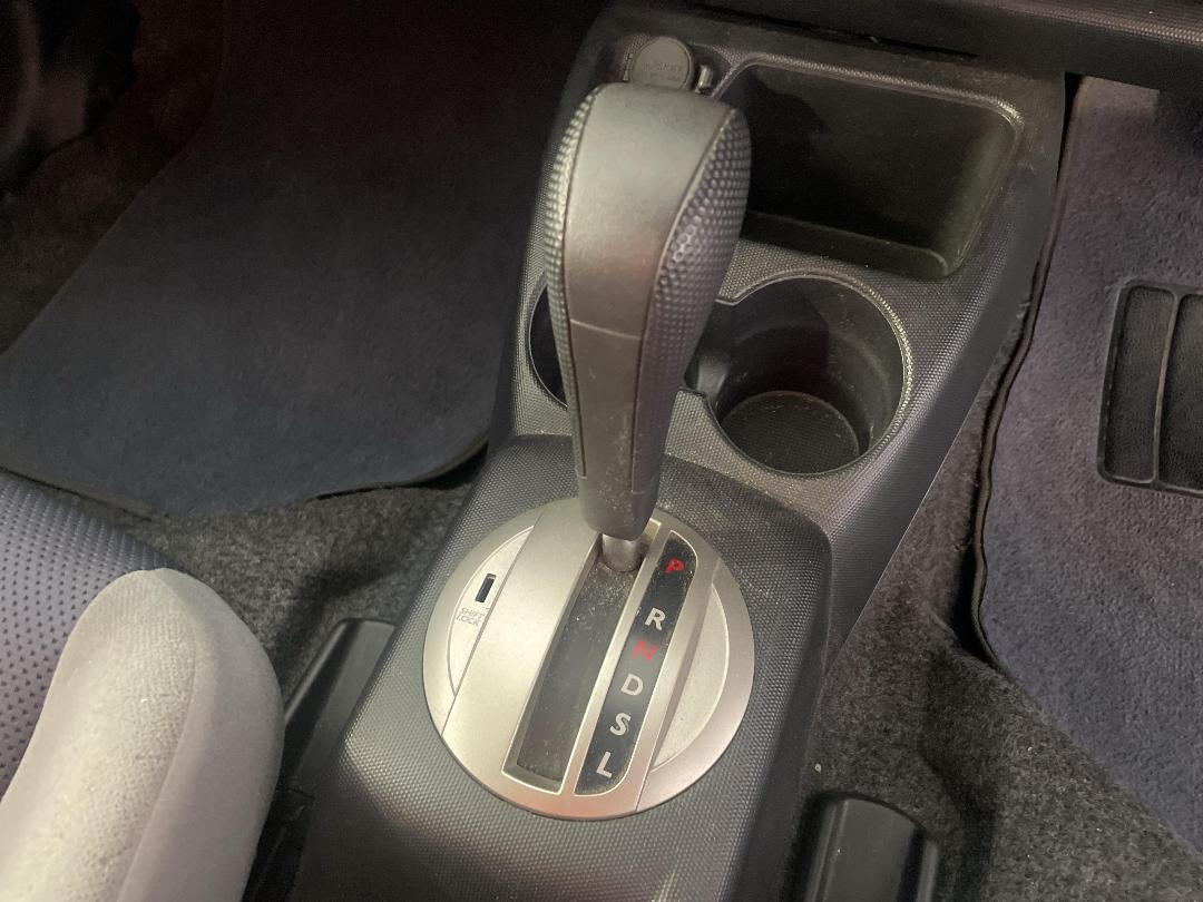 Photo '28' of Honda FIT