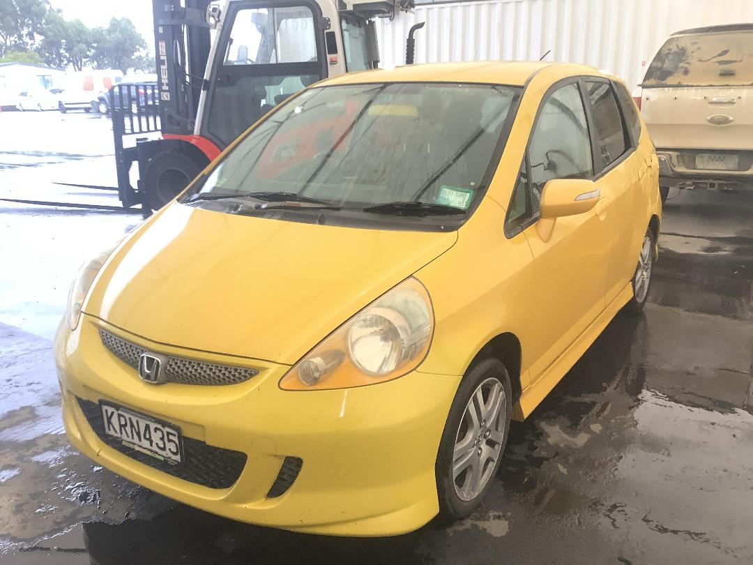 Photo '2' of Honda FIT Photo '2' of Honda FIT