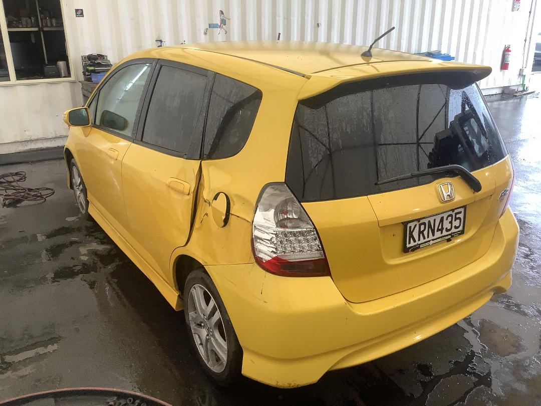 Photo '3' of Honda FIT Photo '3' of Honda FIT