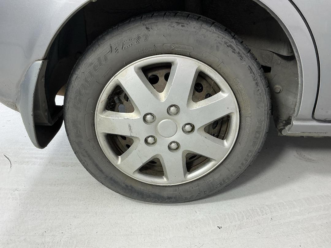 Photo '10' of Honda FIT Photo '10' of Honda FIT