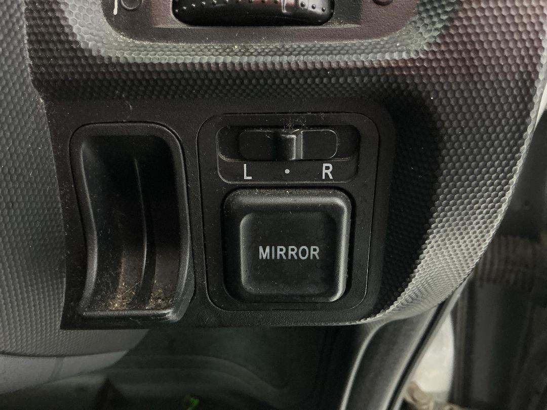 Photo '22' of Honda FIT Photo '22' of Honda FIT