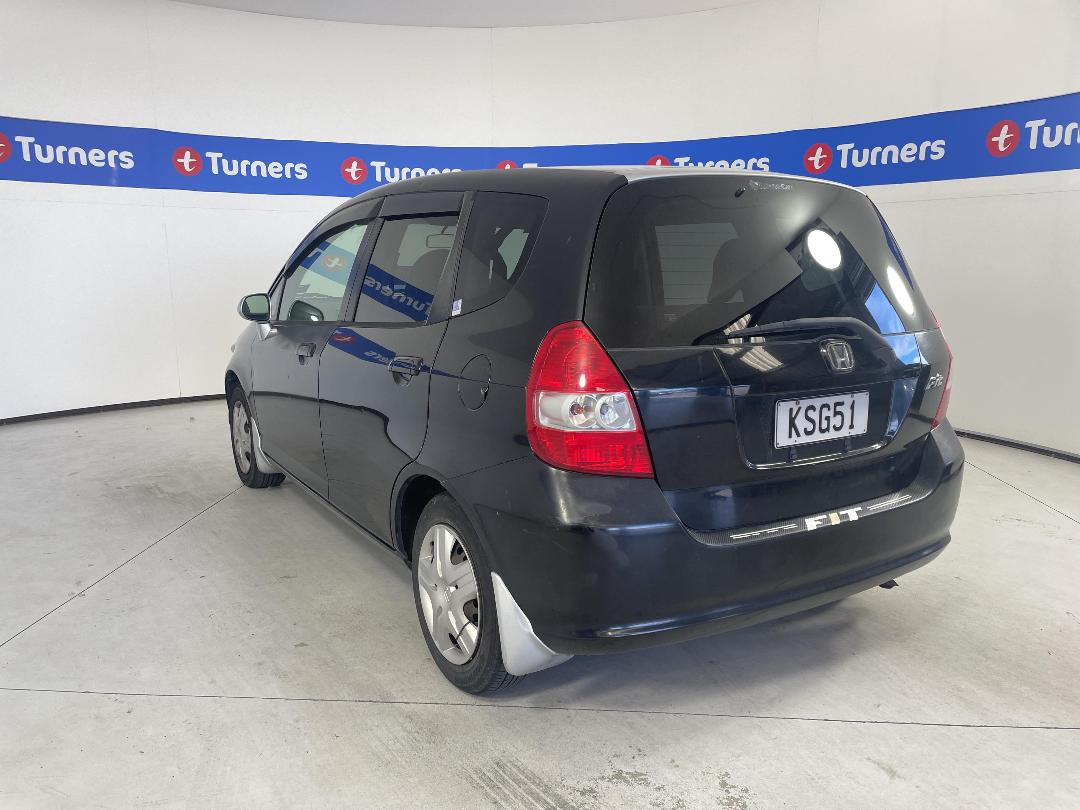 Photo '4' of Honda FIT