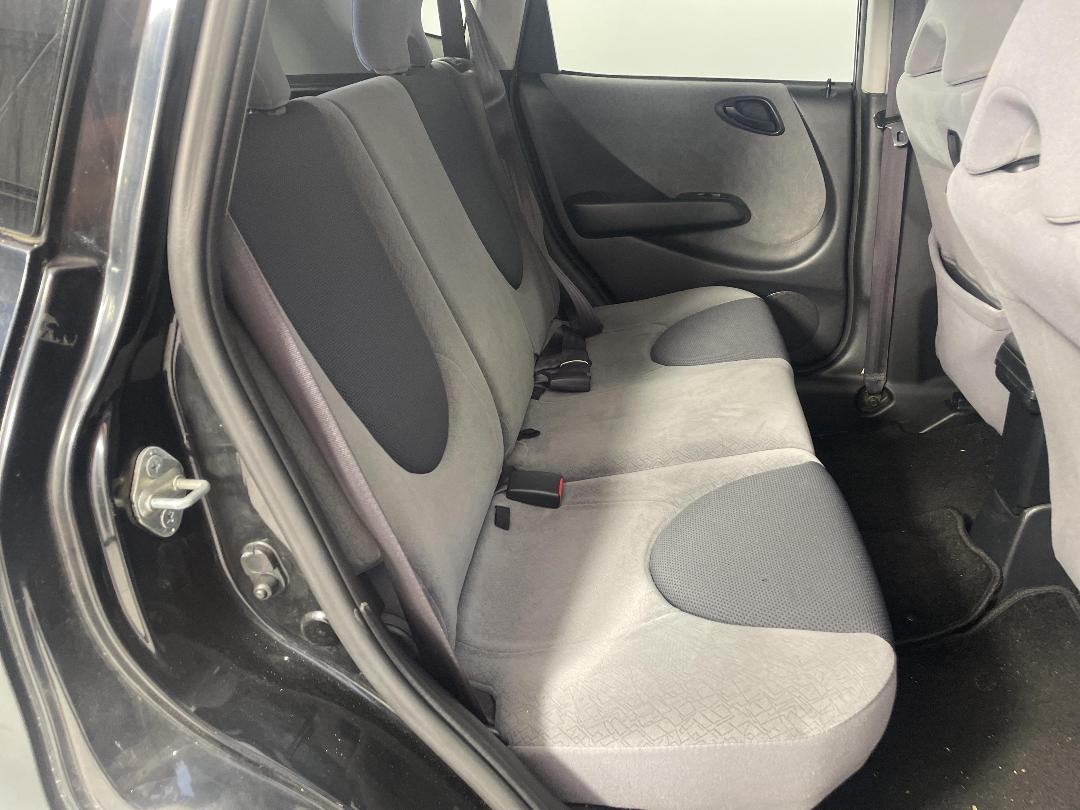 Photo '18' of Honda FIT