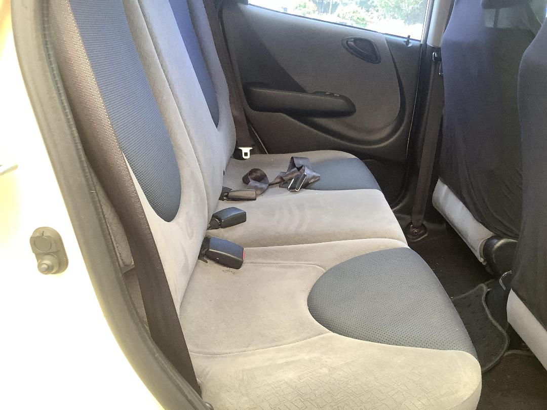 Photo '8' of Honda FIT