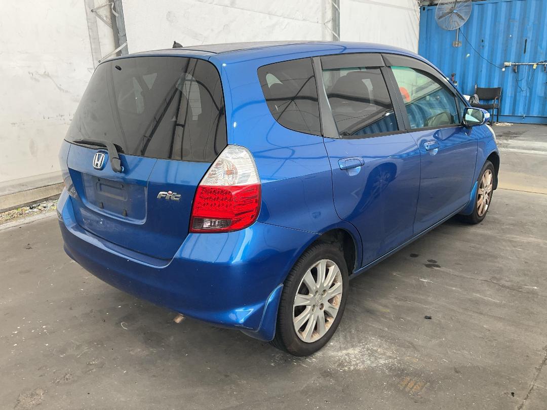 Photo '6' of Honda FIT