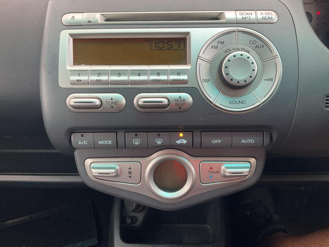 Photo '10' of Honda FIT